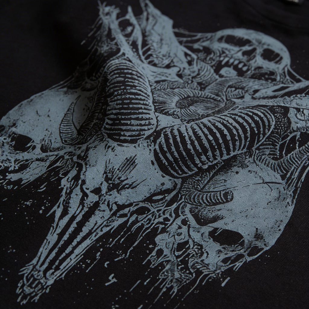 Abyss horn-skull T-Shirt 100% Organic Heavyweight Cotton close up fabric